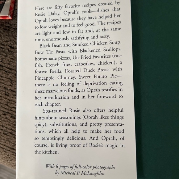 In the Kitchen with Rosie: Oprah's Favorite Recipes Cookbook - Picture 4 of 5